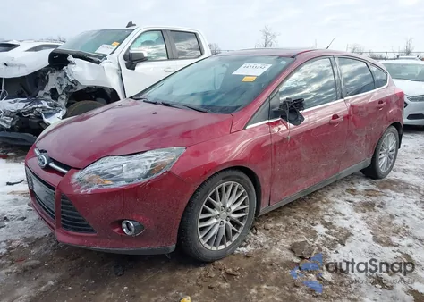 2013 Ford Focus Titanium из США, поврежденный, VIN 1FADP3N26DL105807